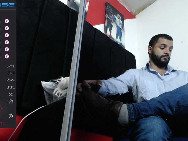 Live sex webcam photo for rollo-rodrigu #275482953