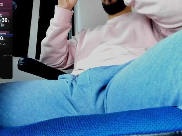 Live sex webcam photo for rollo-rodrigu #277708919