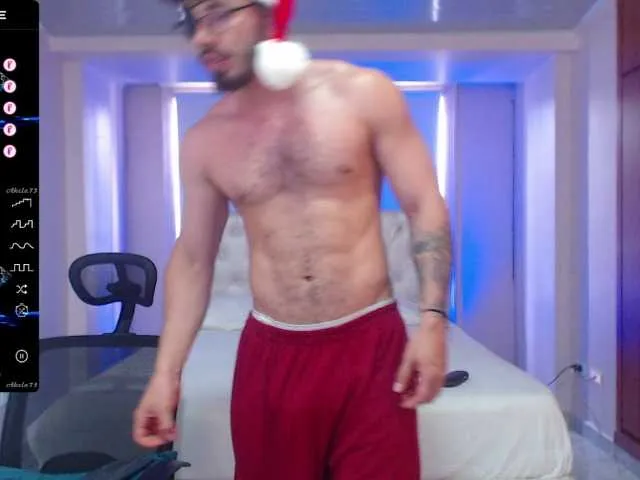 Live sex webcam photo for ronniefit #276915605