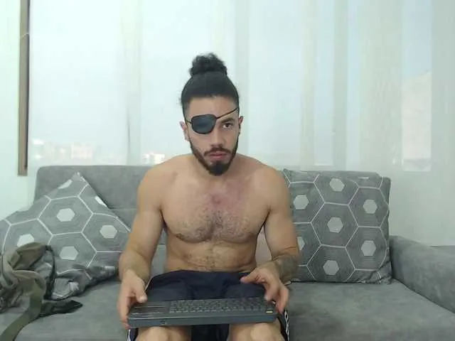Live sex webcam photo for ronniefit #289730959
