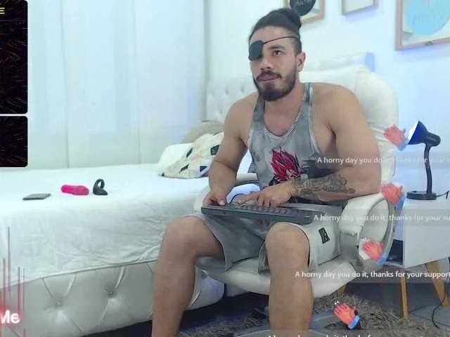 Live sex webcam photo for ronniefit #290006815
