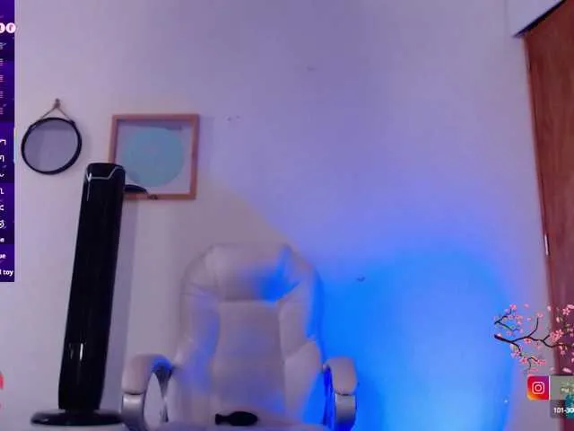 Live sex webcam photo for ronniefit #290342009