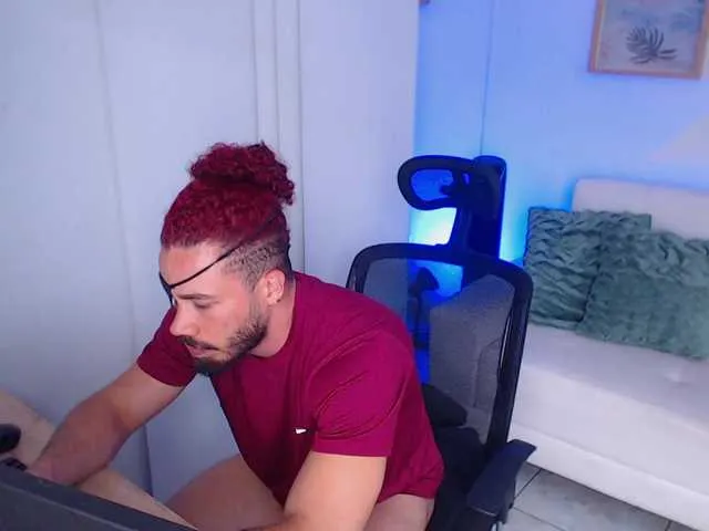 Live sex webcam photo for ronniefit #290549386