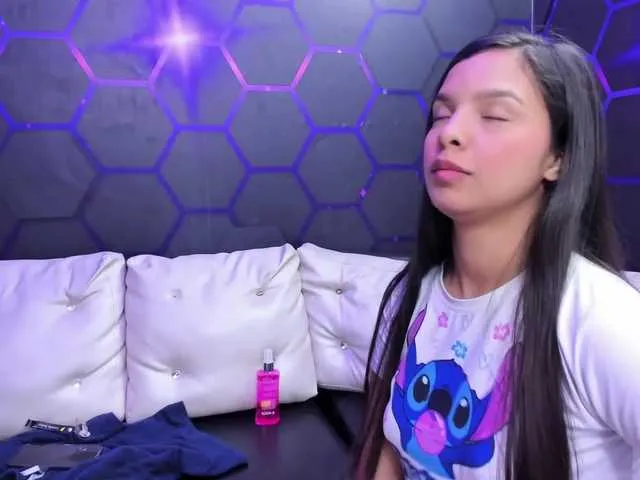 Live sex webcam photo for room-kitty #291025818