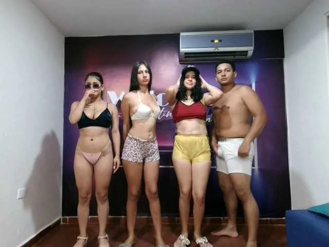 Live sex webcam photo for room0013 #276358408