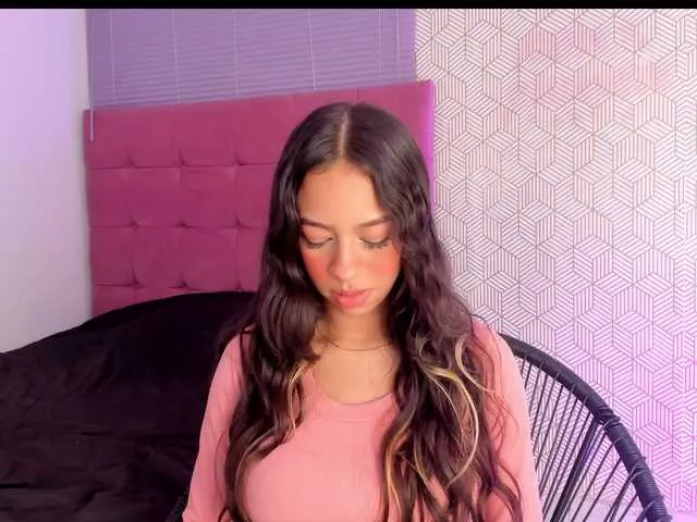 Live sex webcam photo for rosariio1 #290373390