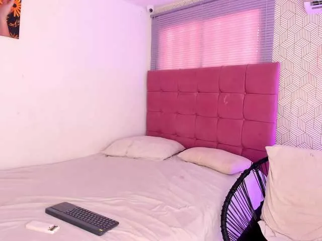 Live sex webcam photo for rosariio1 #290630162