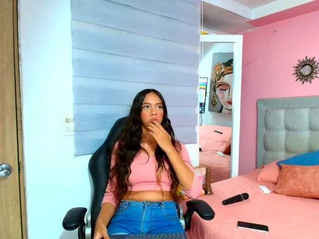 Live sex webcam photo for rosariio1 #291444730