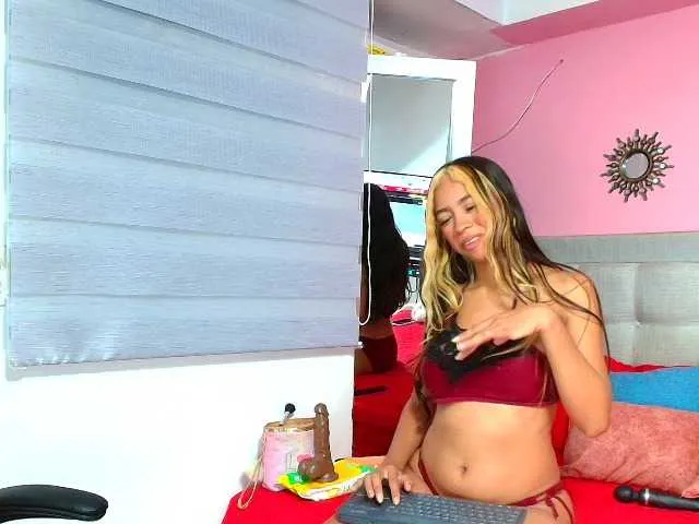 Live sex webcam photo for rosariio1 #291485911