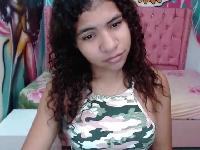 Live sex webcam photo for rose-rouse #272054494