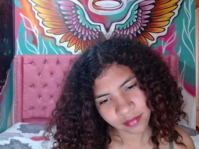 Live sex webcam photo for rose-rouse #272766387