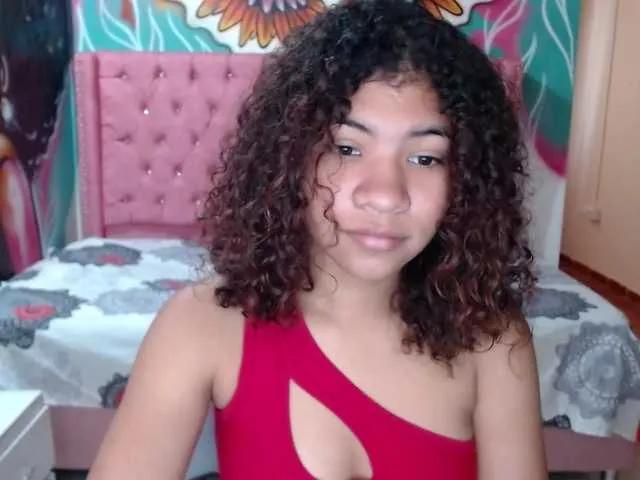 Live sex webcam photo for rose-rouse #272852234