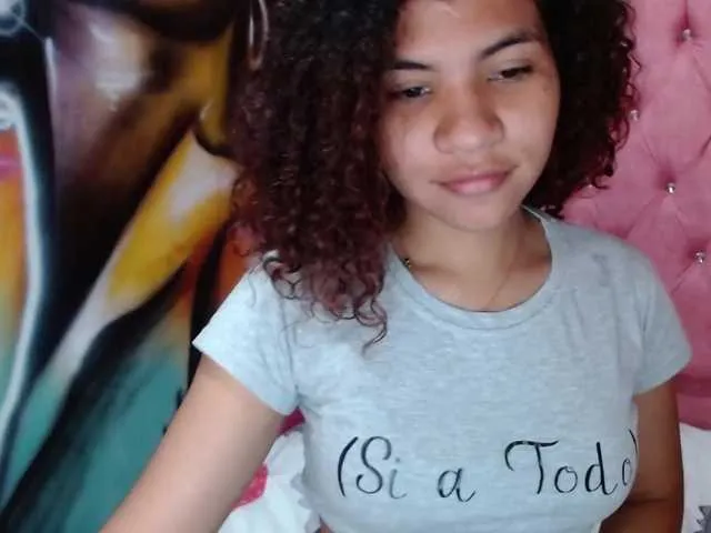 Live sex webcam photo for rose-rouse #273212049