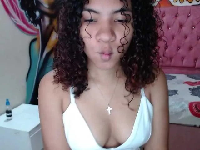 Live sex webcam photo for rose-rouse #273327331