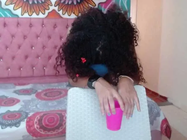 Live sex webcam photo for rose-rouse #273448963