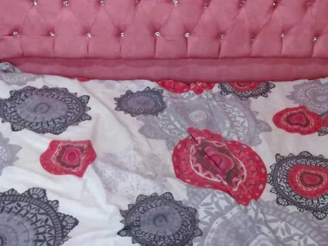 Live sex webcam photo for rose-rouse #274042944