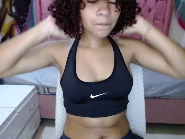 Live sex webcam photo for rose-rouse #274391889