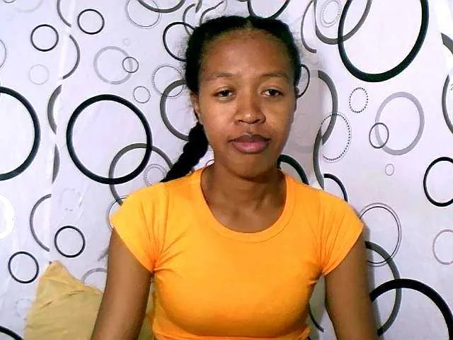 Live sex webcam photo for rose27 #290500492