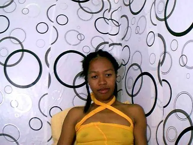 Live sex webcam photo for rose27 #290509651