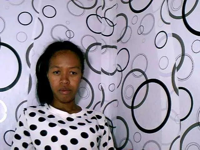 Live sex webcam photo for rose27 #290762673