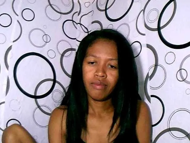 Live sex webcam photo for rose27 #290814760