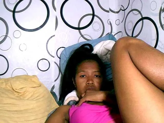 Live sex webcam photo for rose27 #291052425