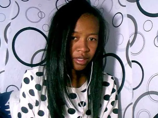 Live sex webcam photo for rose27 #291214633