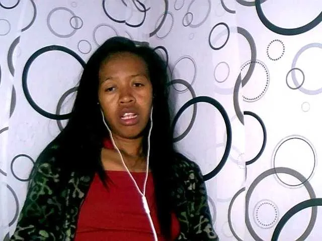 Live sex webcam photo for rose27 #291273431