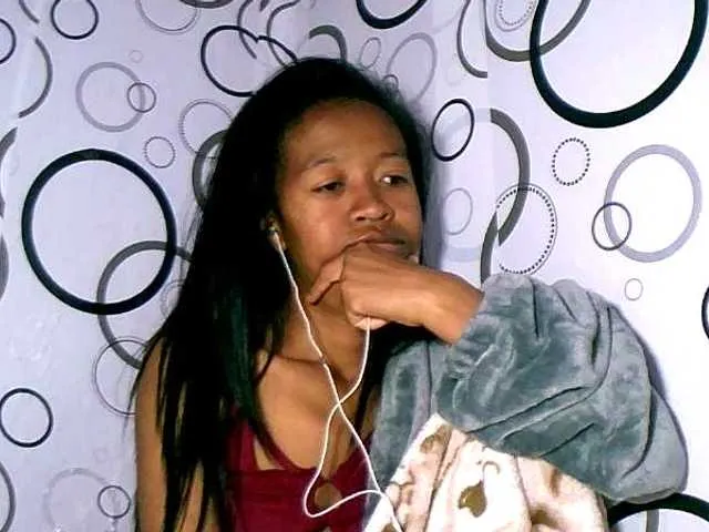 Live sex webcam photo for rose27 #291340365
