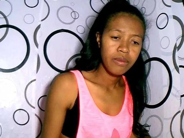 Live sex webcam photo for rose27 #291476537