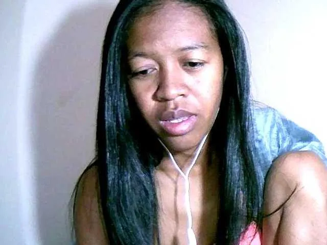 Live sex webcam photo for rose27 #291634097