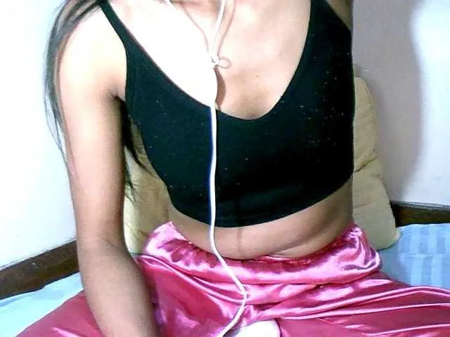 Live sex webcam photo for rose27 #291957903