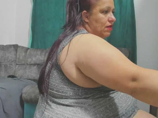 Live sex webcam photo for rosebbw69 #290806009