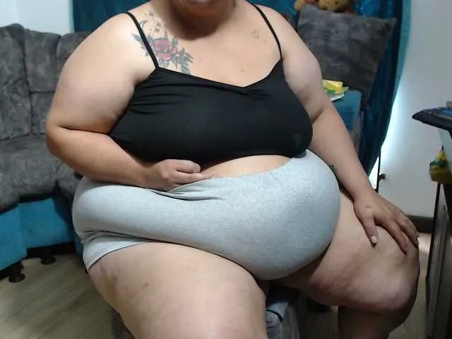 Live sex webcam photo for rosebbw6969 #293733586