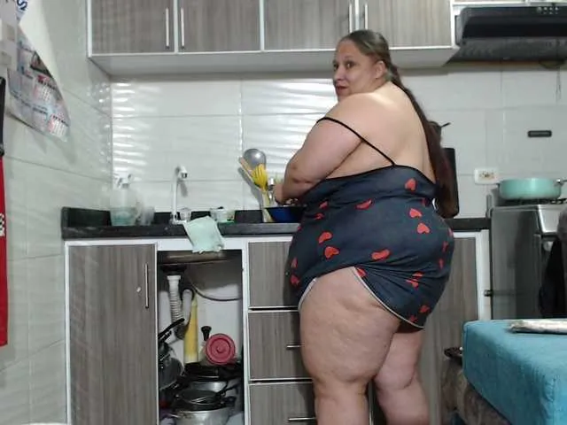 Live sex webcam photo for rosebbw6969 #294005444