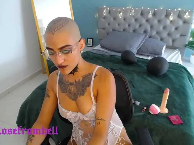 Live sex webcam photo for rosefromhell #273247249
