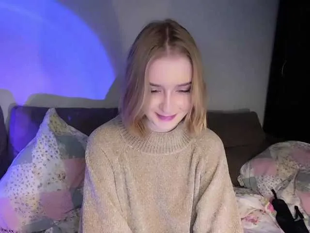 Live sex webcam photo for rosemary-room #272152924