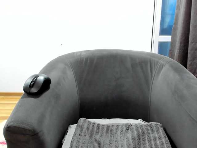 Live sex webcam photo for roses-dream #273889117