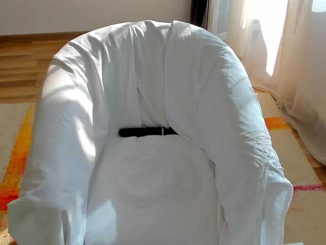 Live sex webcam photo for roses-dream #274362091