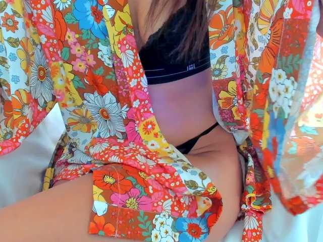 Live sex webcam photo for roses-dream #274591028