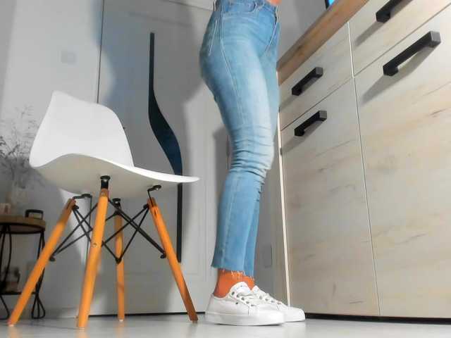 Live sex webcam photo for roses-dream #276807386