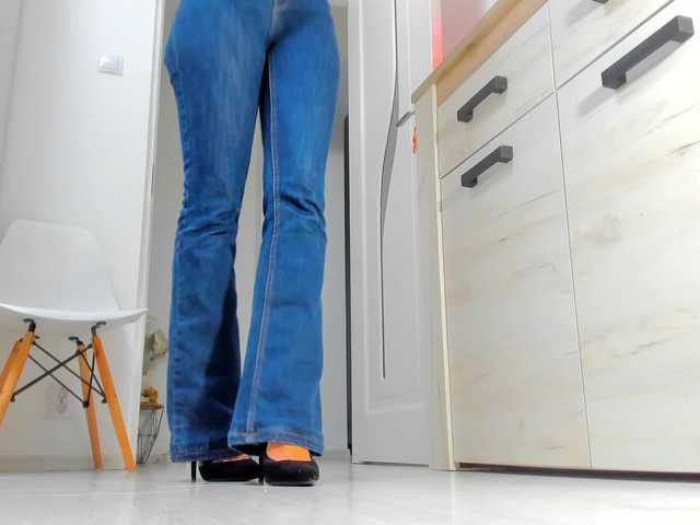 Live sex webcam photo for roses-dream #277125910