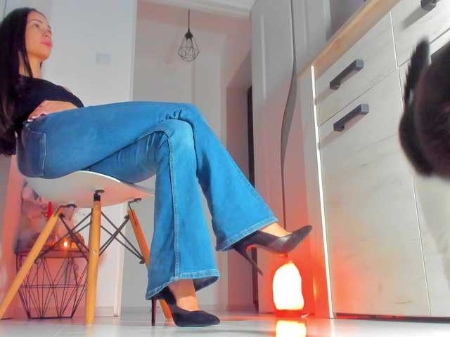 Live sex webcam photo for roses-dream #277133415