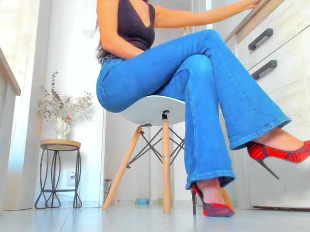 Live sex webcam photo for roses-dream #277229020