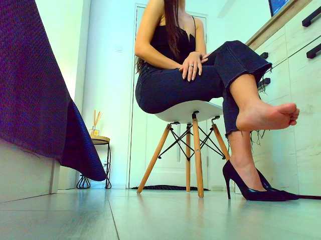 Live sex webcam photo for roses-dream #277721264