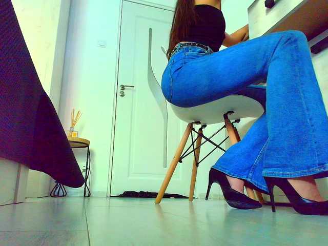 Live sex webcam photo for roses-dream #277722688