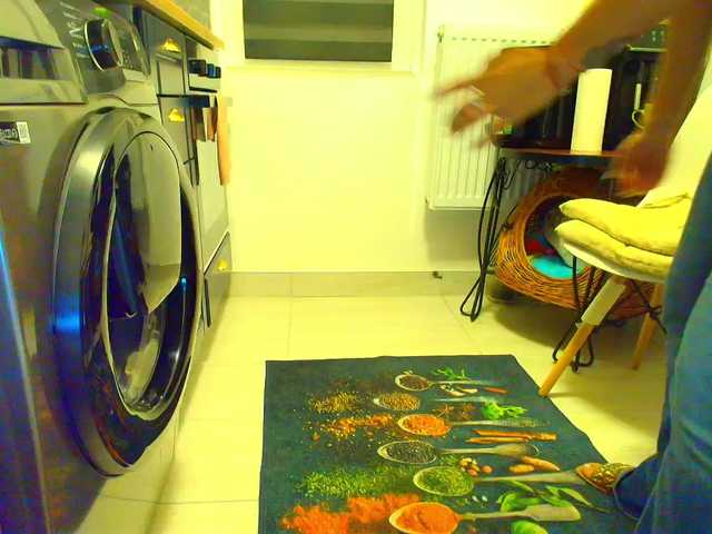 Live sex webcam photo for roses-dream #277869168