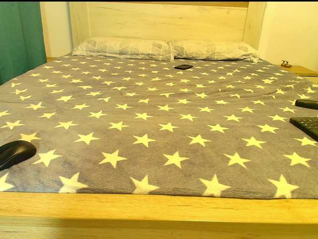 Live sex webcam photo for roses-dream #278161392