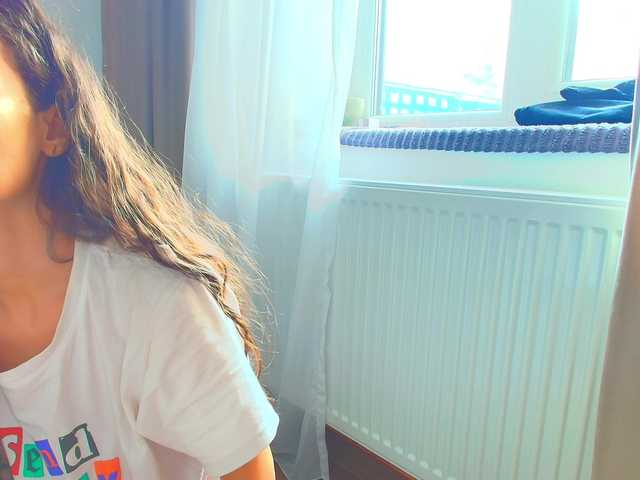 Live sex webcam photo for roses-dream #290527485