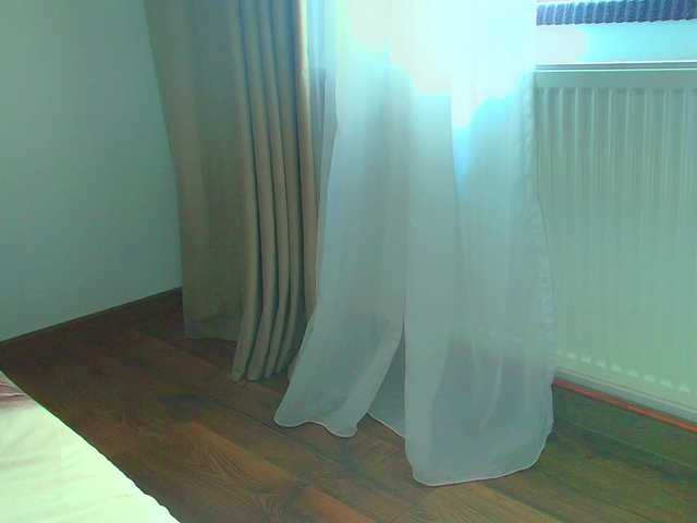 Live sex webcam photo for roses-dream #290709796